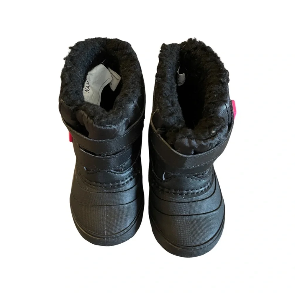Girls snow boots 6